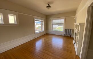 1 bed, 1 bath, $1,795, Unit 35