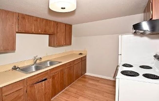 1 bed, 1 bath, $895