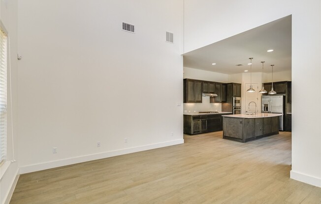 301 JEFFREY DAVID LN W