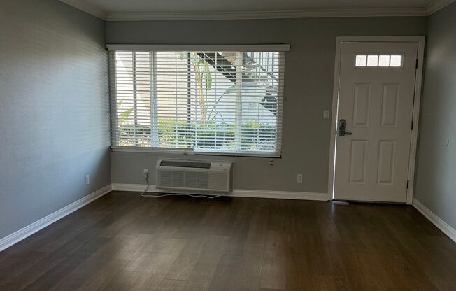 2 beds, 1 bath, 850 sqft, $2,670, Unit 861A