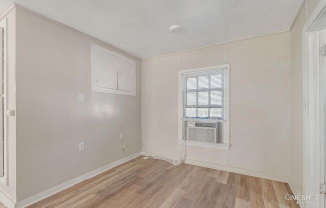 1 bed, 1 bath, $625, Unit # #B