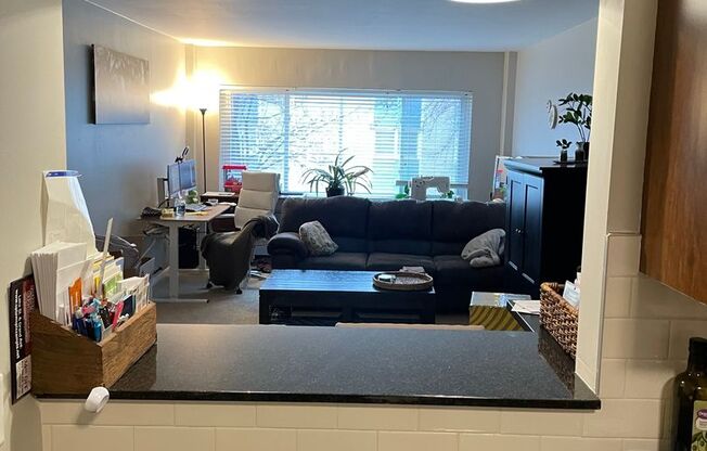 1 bed, 1 bath, 750 sqft, $1,195, Unit 209 (R)