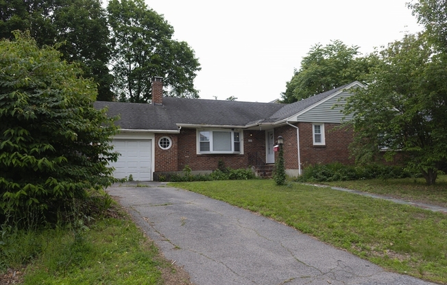 4 MERRILL ST