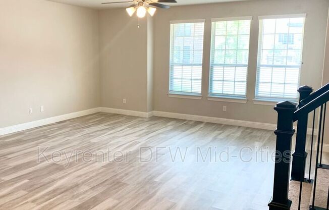 914 ESTELLE DR