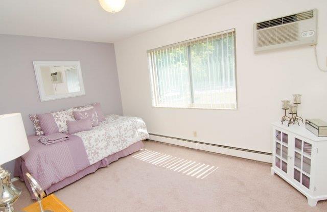 LIVE OKEMOS VILLAGE APARTMENTS