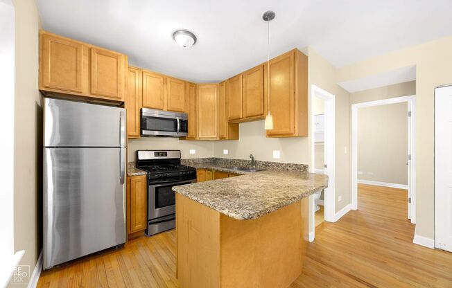A Fantastic 2-bed in Fabulous Lakeview