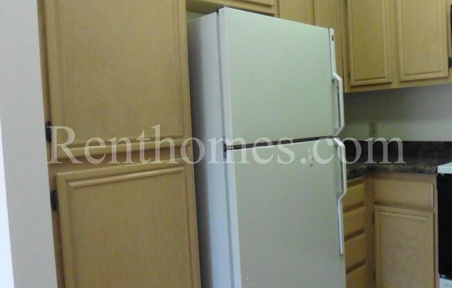 Rancho Bernardo, 18563 Caminito Pasadero #401-Gated Complex with Tons of Amenities!