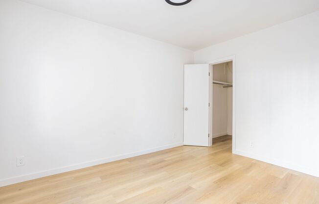 2 beds, 1 bath, 650 sqft, $2,399, Unit 112