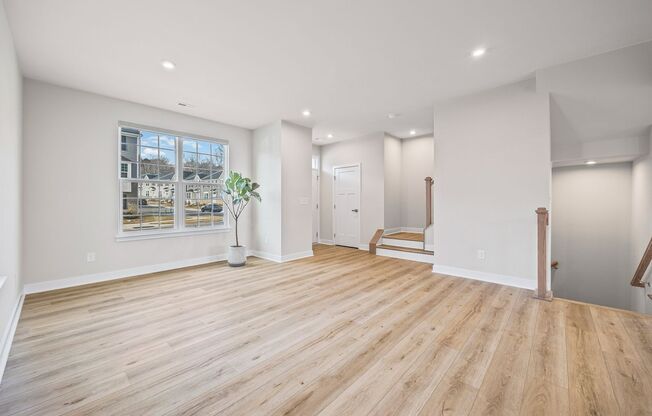 Like new 3-bed, 2.5 bath townhome in Cramerton Mills Parkway!