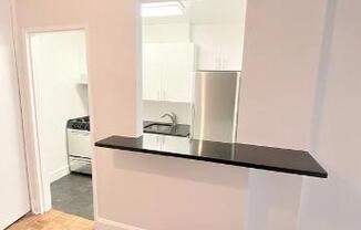 442 W 57 ST
