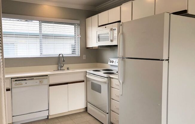 1 bed, 1 bath, 935 sqft, $2,950, Unit 66