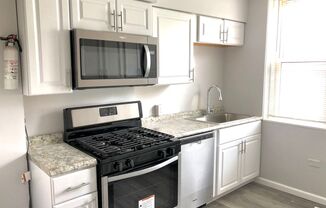 2 beds, 1 bath, 950 sqft, $925, Unit #1