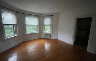 Studio, 1 bath, $1,642, Unit Apt 5