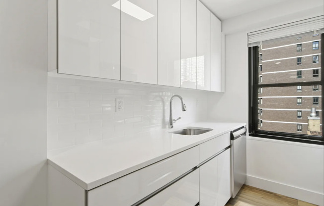 1 bed, 1 bath, 778 sqft, $5,999, Unit 14H