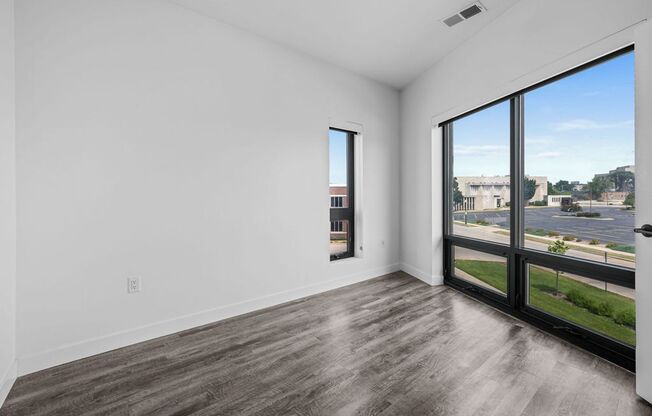 2 beds, 1 bath, 856 sqft, $1,695, Unit 201