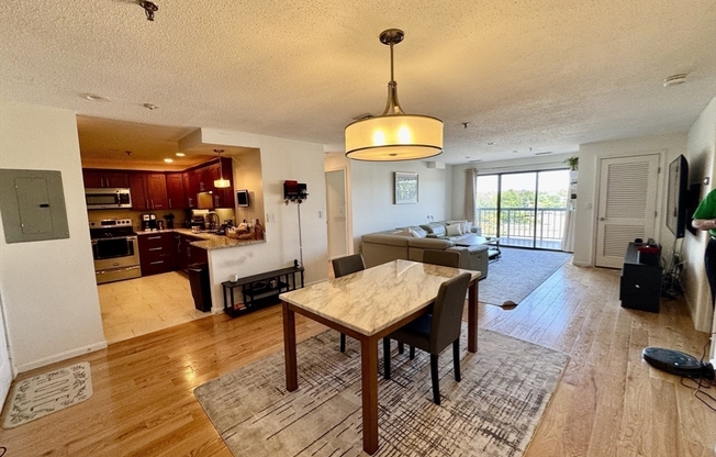 2 beds, 2 baths, 1,206 sqft, $3,000, Unit 402