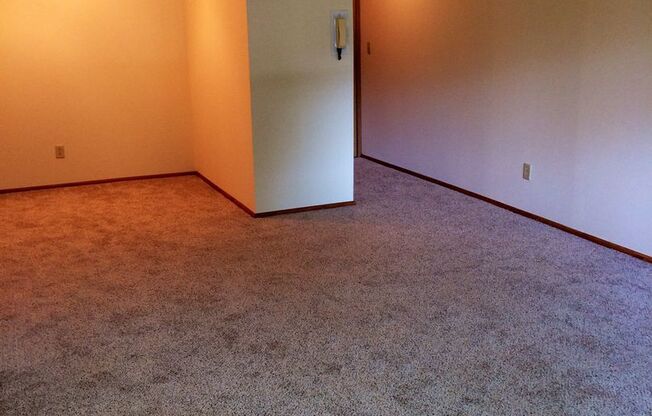 2 beds, 1.5 baths, 950 sqft, $1,174, Unit 248