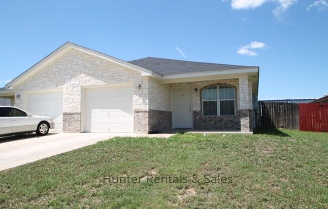 3 beds, 2 baths, $1,200