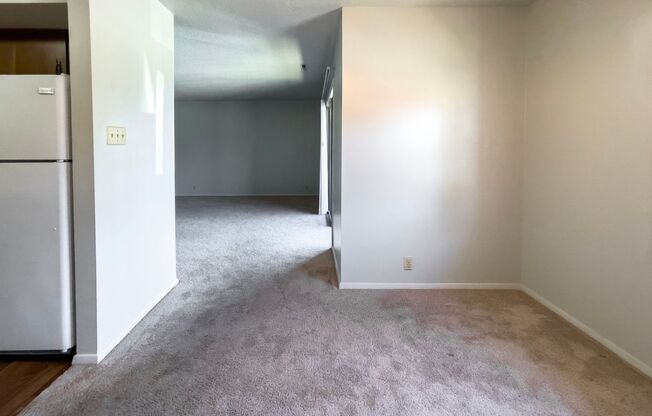 3 beds, 1 bath, 1,092 sqft, $975, Unit 1D