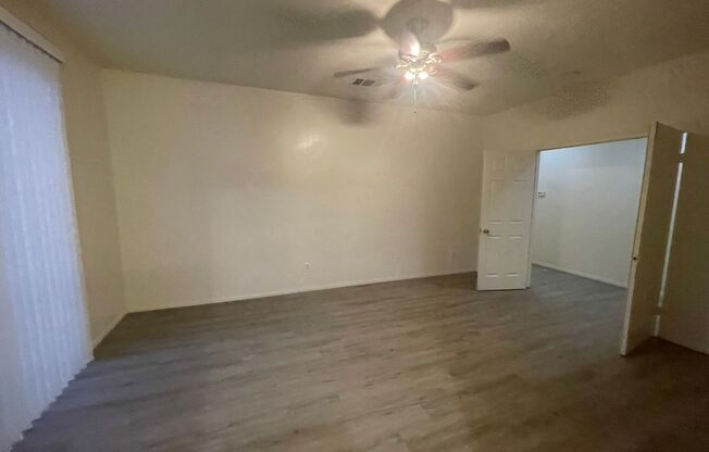 Hesperia- 3 Bedrooms, 2 bathrooms, New paint, New blinds, New Rock Scaping,