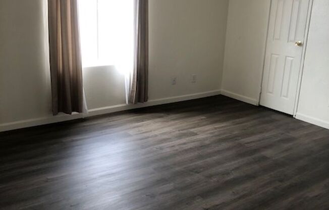 2 beds, 1 bath, $950