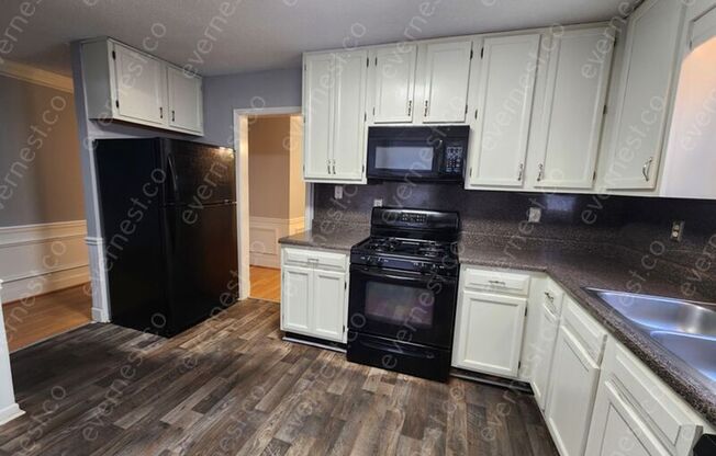 1417 POPLAR POINTE