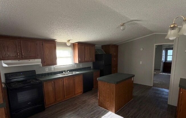 141 FOX MDW DR