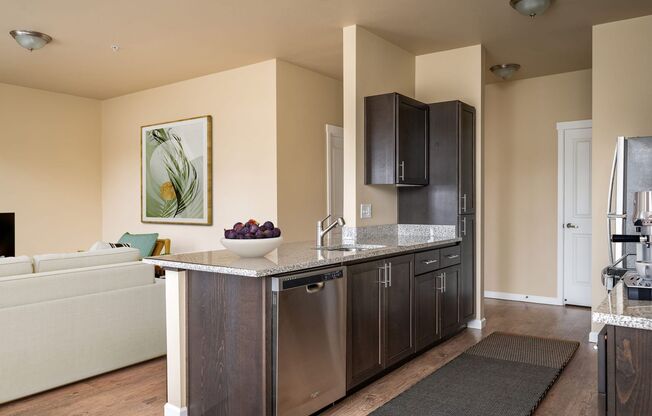 2 beds, 2 baths, 850 sqft, $1,435, Unit 3270-302