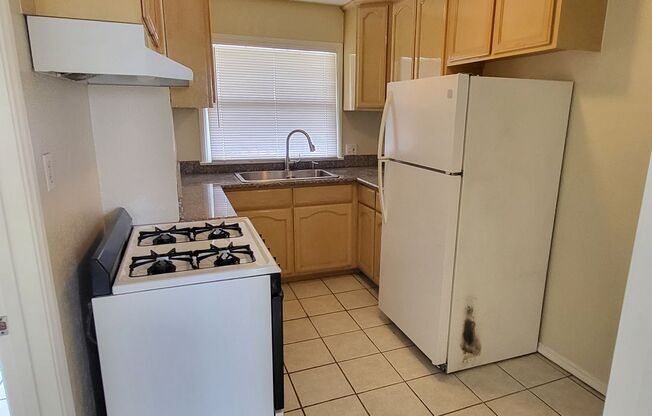 2100 Cabrillo Ave.