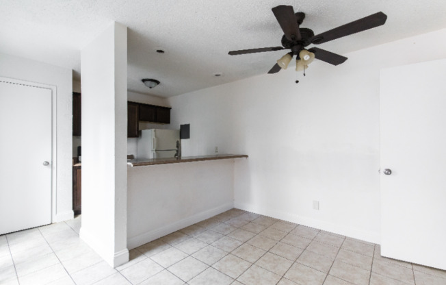 5540 BOCA RATON BLVD