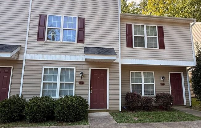 Great West Raleigh location convenient to NC State University, Downtown Raleigh, shopping, dining, and major roadways!