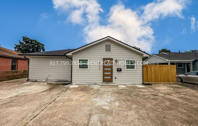 8142 Howard Dr
