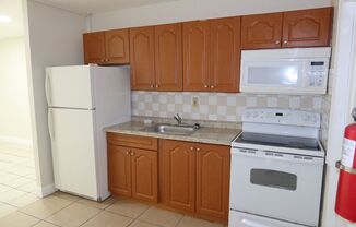 2 beds, 1 bath, $2,395