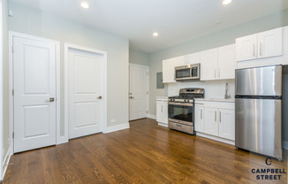 1911 W IRVING PARK