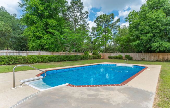 4 Bedroom South of I-10 w/ a Pool!