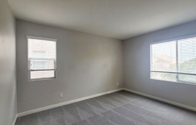 3 beds, 2.5 baths, $1,700