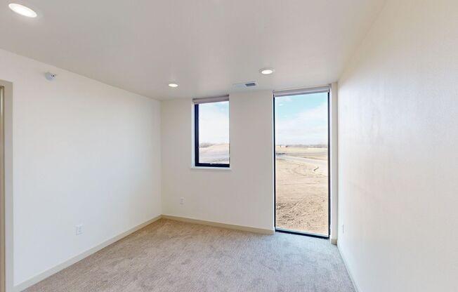 2 beds, 2 baths, 849 sqft, $1,165, Unit 2408-303