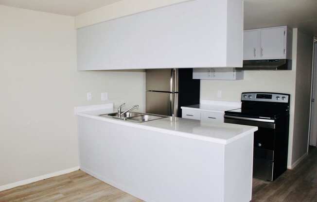 Rose Lane Apartments Kitchen and Appliances