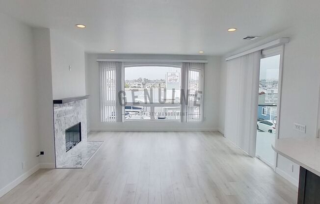 Newly Renovated 3 Bed 2 Bath with Roof Top Deck!