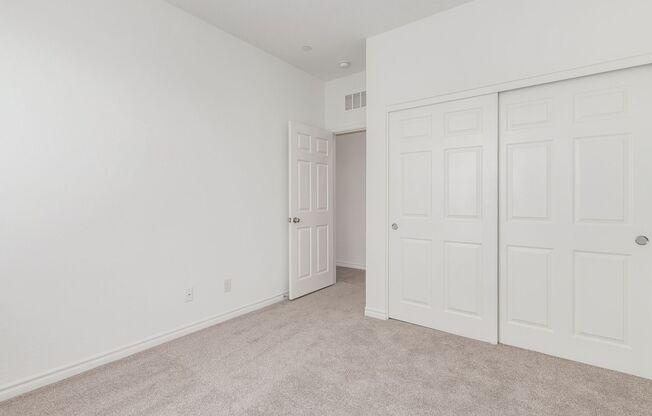 3 beds, 3 baths, $2,095