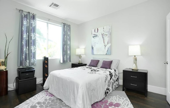 COMING SOON!!  LUXURY 3BD/2.5BA TOWNHOUSE! FURNISHED!