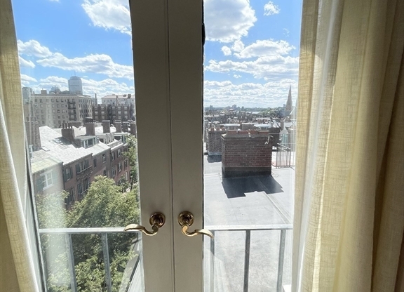 39 CHESTNUT ST