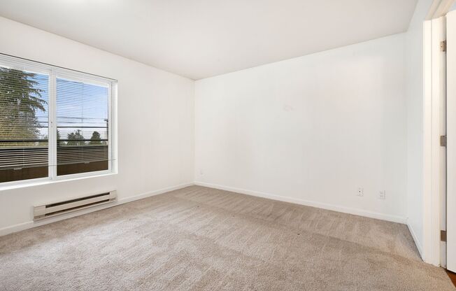 2 beds, 2 baths, 830 sqft, $2,295