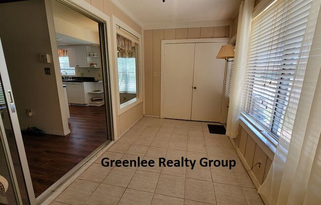 2 beds, 2 baths, $1,595