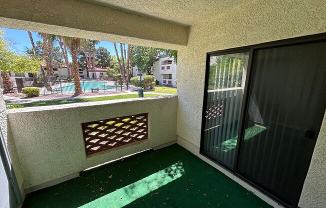 2 beds, 2 baths, $1,325, Unit # 127