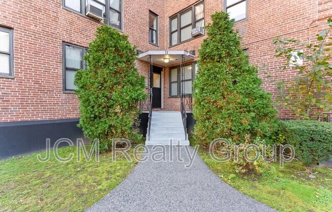 11 VICTORY RD