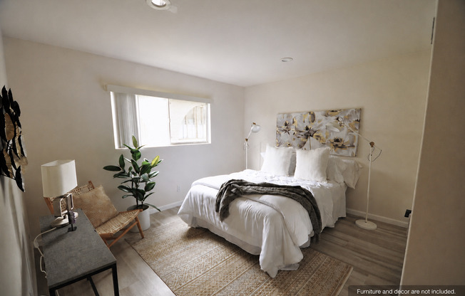 2 beds, 2 baths, 1,100 sqft, $2,895, Unit 6676-1I