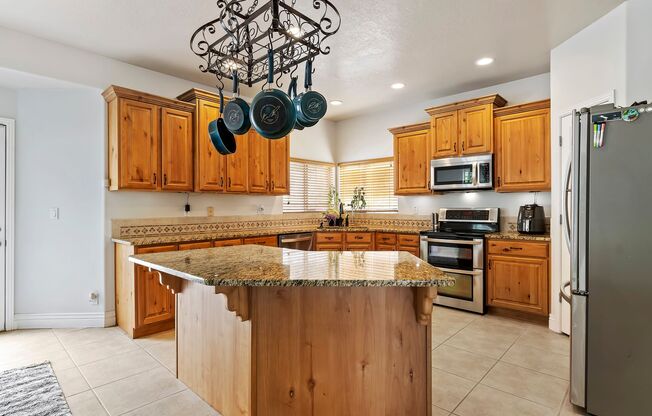 4 Bedroom/ 4 Bathroom Home In Draper