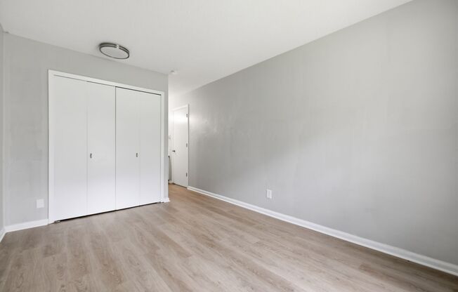 2 beds, 1 bath, 900 sqft, $1,539, Unit 220
