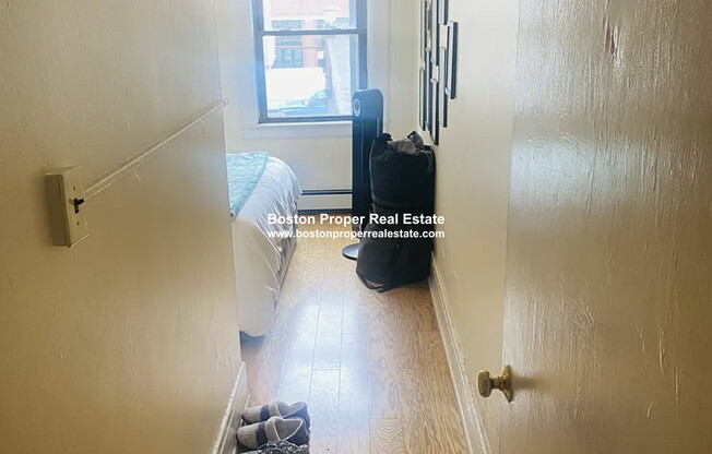 94 W CEDAR ST